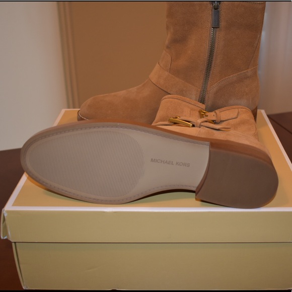 MICHAEL Michael Kors Reeves Bootie - Picture 7 of 8